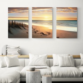 Tríptico paisaje de mar en tonos cálidos ideal para decoraciones relajantes.