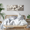 Cuadro decorativo de flores blancas sobre fondo gris suave- Cuadrostock