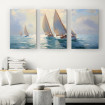 Tríptico marino con barcos de vela navegando en aguas tranquilas, tonos azules y cielos luminosos-Cuadrostock