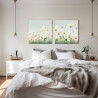 Díptico decorativo con delicadas flores en tonos suaves sobre fondo claro-Cuadrostock