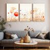 Tríptico floral moderno con delicadas flores en tonos rojos, naranjas y beige sobre fondo neutro- Cuadrostock