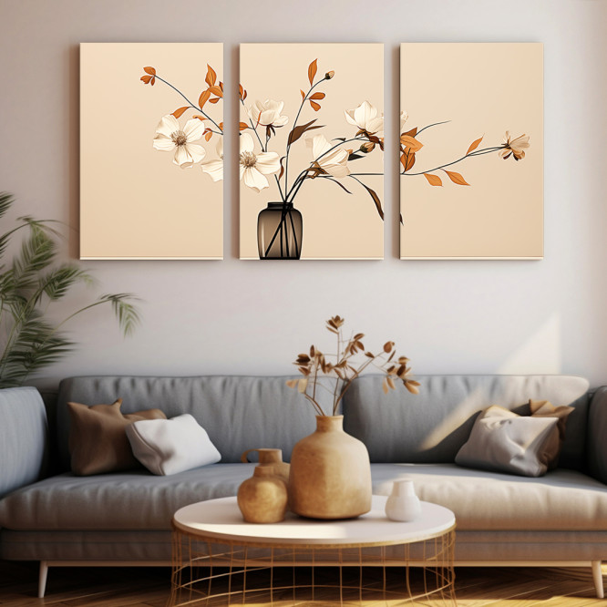 Tríptico elegante con flores blancas y hojas ocres en jarrón minimalista sobre fondo beige. - Cuadrostock