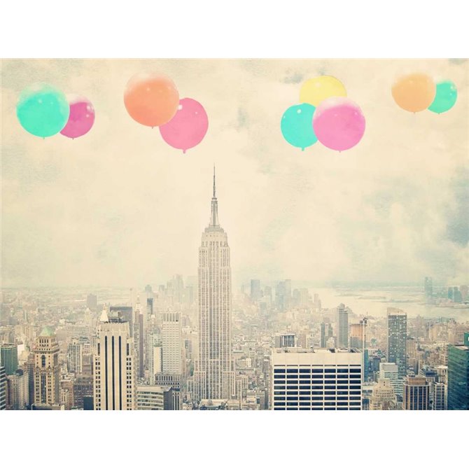 NYC Balloons With Clouds - Cuadrostock
