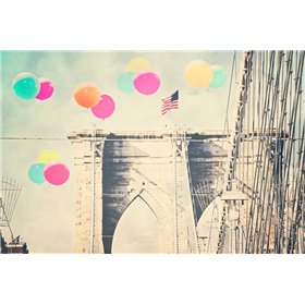 Bright balloons on bridge - Cuadrostock