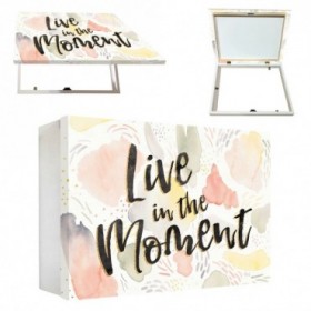 Tapa contador decorativo con mensaje motivacional "Live in the Moment" sobre fondo de acuarelas en tonos pastel- Cuadrostock